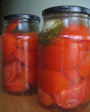 Помидоры маринованные дольками