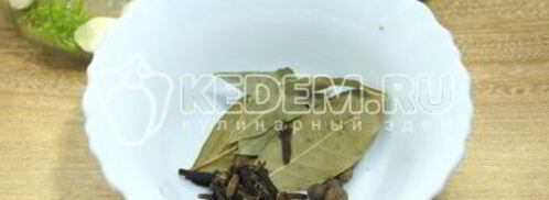 помидоры маринованные в литровых банках. Шаг 3