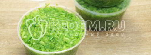 паста из чесночных стрелок на зиму заморозка. Шаг 4