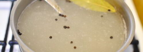 быстрые малосольные огурцы в банке. Шаг 3