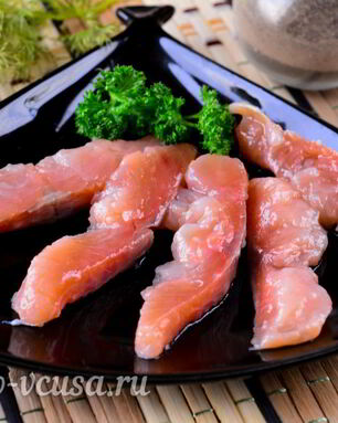 Соленая горбуша под семгу