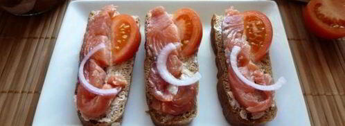 соленая горбуша с луком в масле. Шаг 7