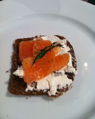 Соленый лосось по-скандинавски — Гравлокс