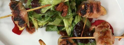 инжир в беконе с вареньем из лепестков роз. Шаг 4