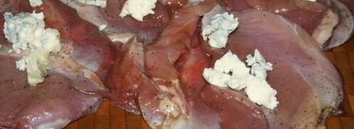 конверты из утиных грудок с голубым сыром и малиновым конфитюром. Шаг 3