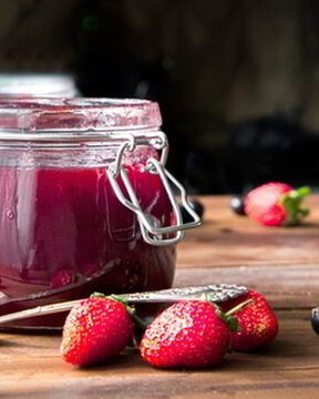 Варенье из клубники и смородины