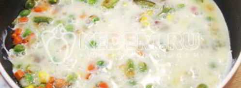 бутерброд с овощами и омлетом. Шаг 4