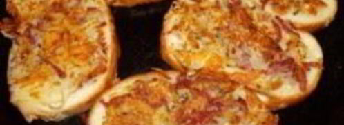 бутерброды с колбасой на сковороде. Шаг 4