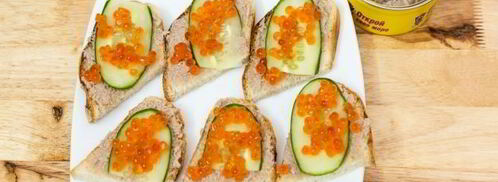 бутерброды с красной икрой и печенью трески. Шаг 12