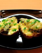 Бутерброды со шпротами в духовке