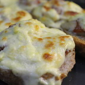 Бутерброды с красной рыбой