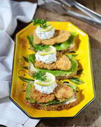 Датский бутерброд с жареным рыбным филе