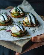 Клевые бутерброды на печеном картофеле