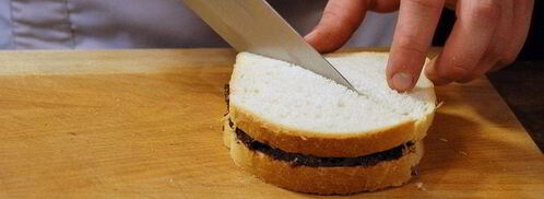 сладкий бутерброд с ореховой пастой. Шаг 5