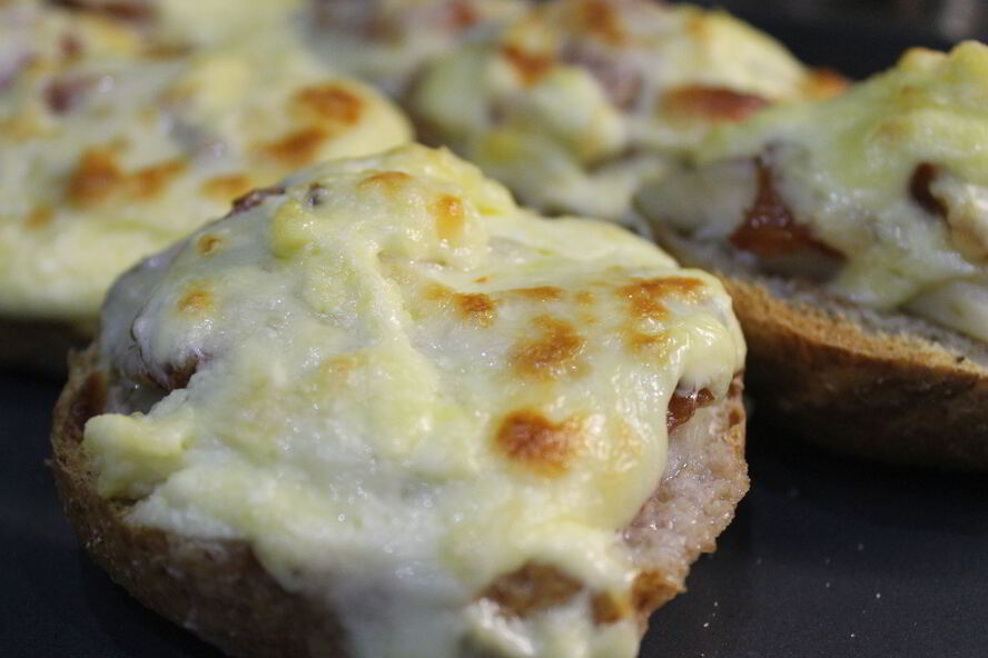 Рецепт запеченый бутерброд с рыбой