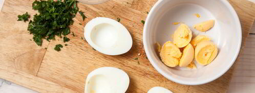 яйца, фаршированные семгой. Шаг 2