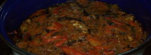 горячая закуска — соте из баклажанов с помидорами и перцем. Шаг 10