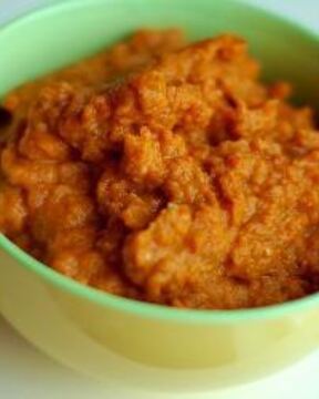 Икра из баклажан с чесноком и орехами