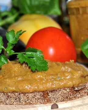 Икра из кабачков и баклажанов