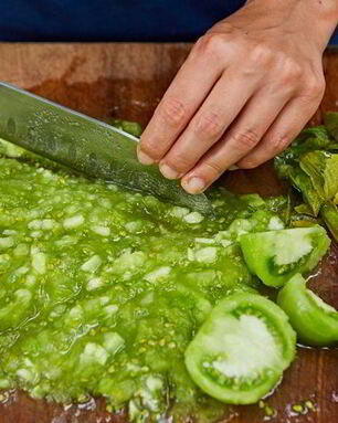 Икра из зеленых помидоров