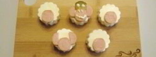 канапе обезьянки на шпажках. Шаг 8