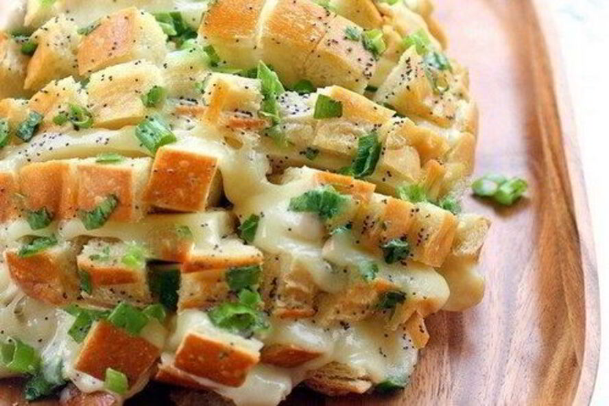 Рецепт хлебная закуска, запеченная с сыром