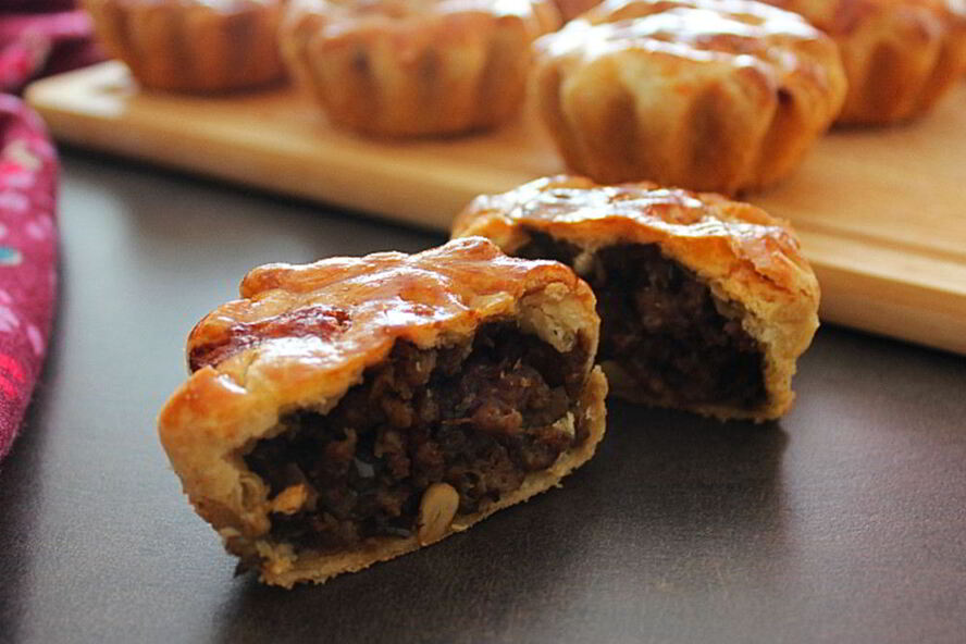 Рецепт корзиночки с фаршем, печеным баклажаном и кедровыми орешками