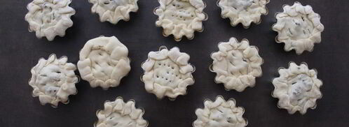 корзиночки с фаршем, печеным баклажаном и кедровыми орешками. Шаг 4