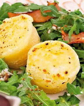 Козий сыр и руккола