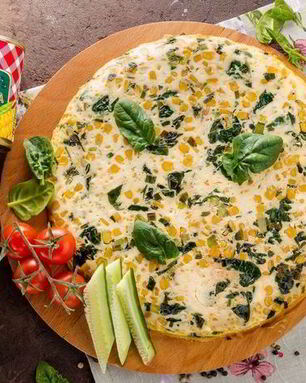 Фриттата с кукурузой и шпинатом