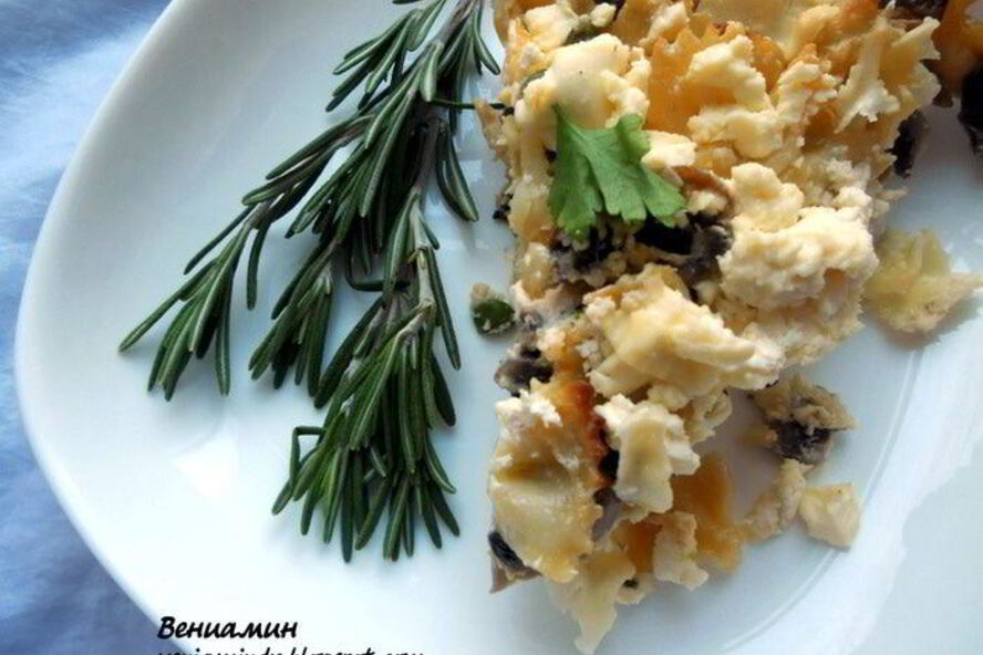 Рецепт фриттата с пастой, шампиньонами и фетой