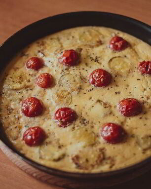 Фриттата с томатами черри