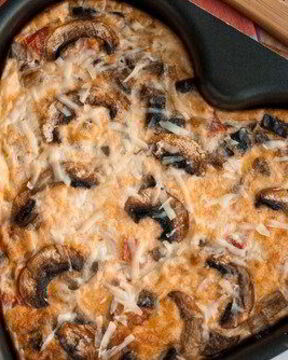 Грибная фриттата с шалфеем и пармезаном