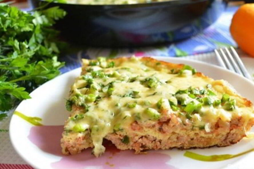 Рецепт омлет с фаршем на сковороде