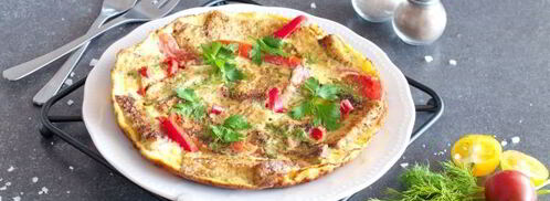 омлет с хлебом на сковороде. Шаг 9