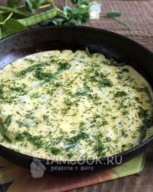 Омлет с зеленым горошком и стручковой фасолью