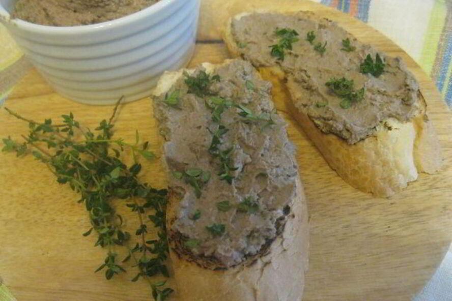 Рецепт французский паштет с куриной печенкой и шампанским