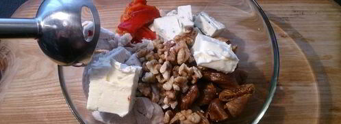 паштет из курицы с голубым сыром, инжиром и орехами. Шаг 4