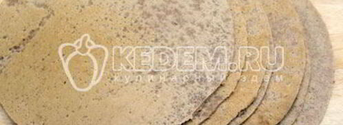 блинный торт с печенью. Шаг 10