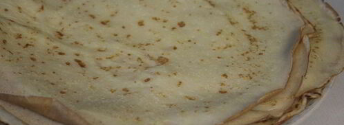 блинные роллы с крабовыми палочками и кукурузой. Шаг 3