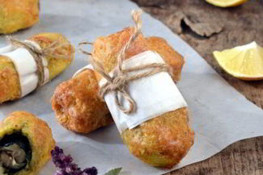 Рецепт хрустящие роллы с начинкой из рыбы и песто