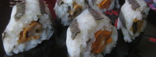 полосатые роллы с мидиями. Шаг 5