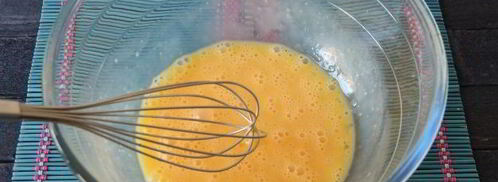 роллы из блинчиков с разной начинкой. Шаг 4