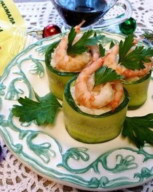 Роллы из огурца с креветками