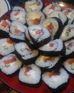 Роллы с форелью и сливочно-творожным сыром