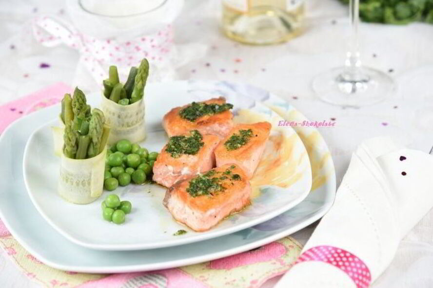 Рецепт семга с соусом эскарго и овощными роллами