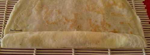 сладкие блинные роллы три вкуса с соусами. Шаг 6