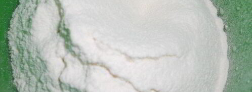 сладкие роллы из шоколадных блинчиков с клубникой и лимонным курдом. Шаг 2