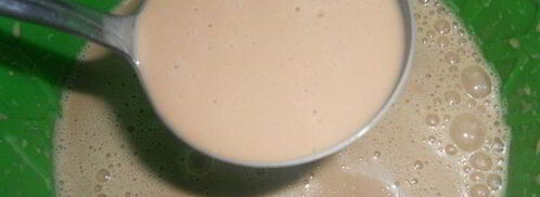 сладкие роллы из шоколадных блинчиков с клубникой и лимонным курдом. Шаг 4