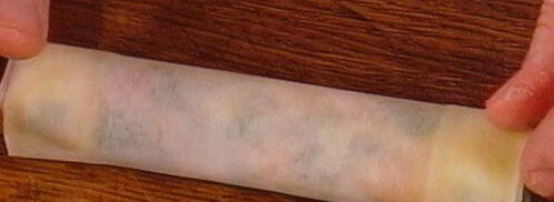 спринг-роллы с лососем и свежим шпинатом. Шаг 9